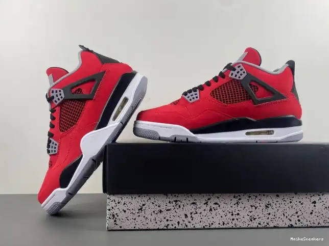 MaikeSneakers 308497-603 Bravo 4 Jordan Retro Toro 0514